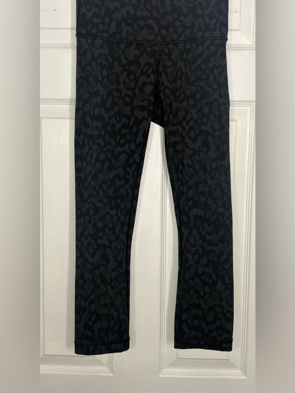 ▪️LULULEMON  Align crop formation camo leggings ▪️ - Picture 4 of 6